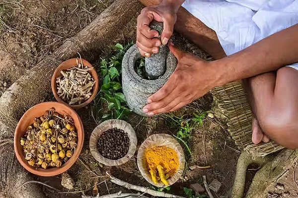 आयुर्वेदिक ऋतु शोधन: मौसम के अनुसार शरीर की सफाई का महत्व