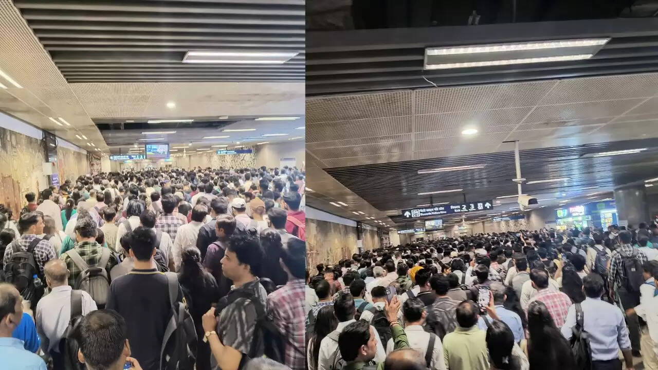दिल्ली मेट्रो के हौज खास स्टेशन पर भीड़भाड़ से यात्रियों को हुई परेशानी