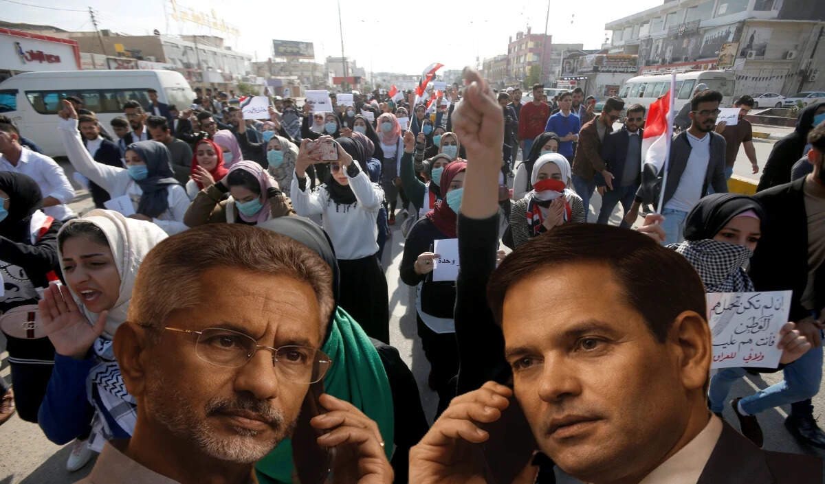 ईरान में विद्रोह: भारतीय दूतावास ने नागरिकों को दी सुरक्षा सलाह