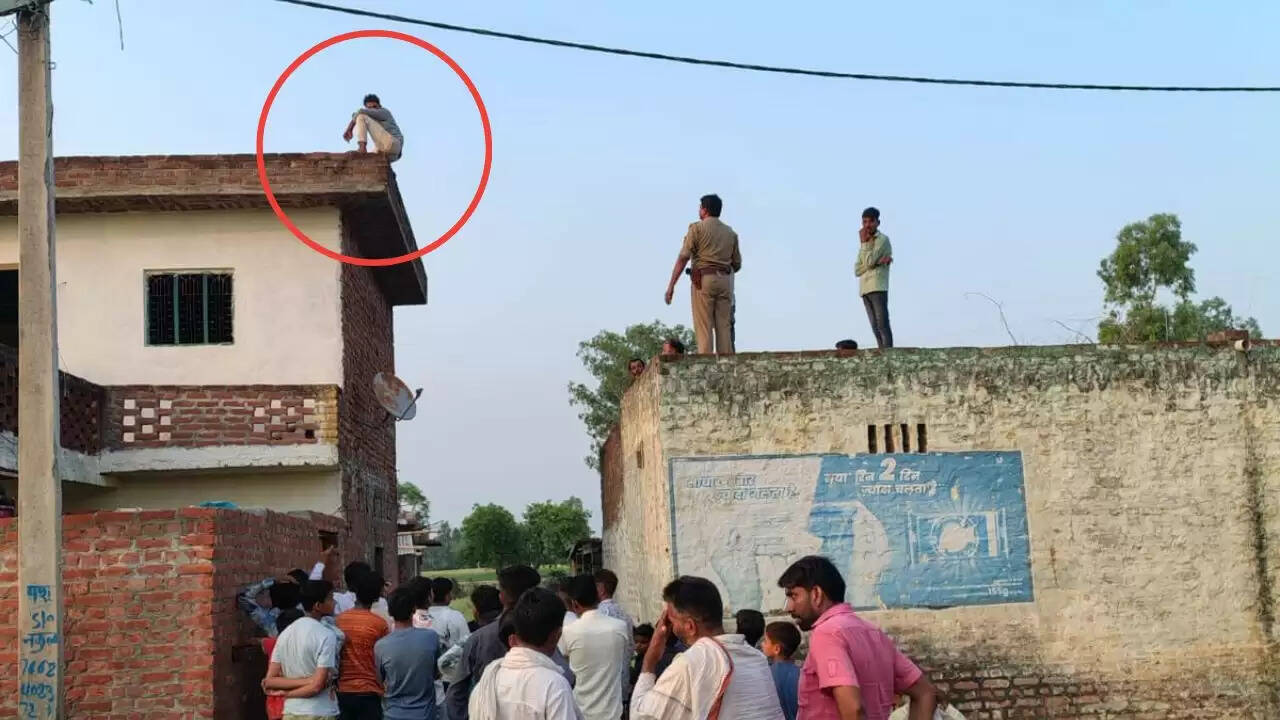 बरेली में युवक ने आत्महत्या की धमकी दी, मोहल्ले के तानों से परेशान