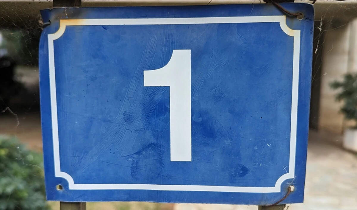 मूलांक 1 वाले लोगों की जीवनसाथी के रूप में विशेषताएँ