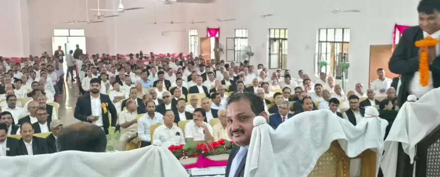 प्रशांत सिंह अटल का सुल्तानपुर में बार एसोसिएशन के शपथ ग्रहण समारोह में शामिल होना