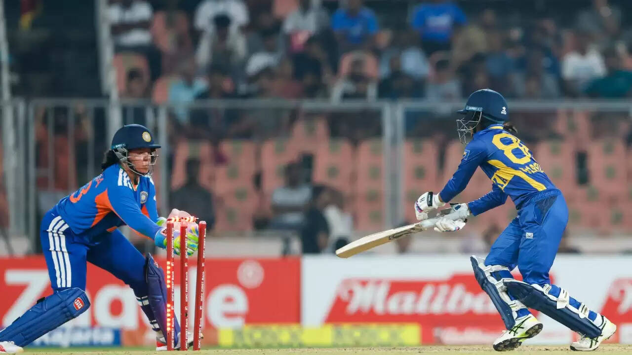 भारत ने श्रीलंका को हराकर टी-20 सीरीज में बनाई 4-0 की बढ़त