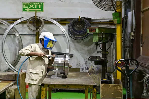 भारत के जीडीपी में मैन्युफैक्चरिंग का योगदान 2030 तक 20% तक पहुंचने की संभावना