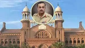 पाकिस्तान में संविधान संशोधन का विरोध: न्यायपालिका में इस्तीफों की लहर