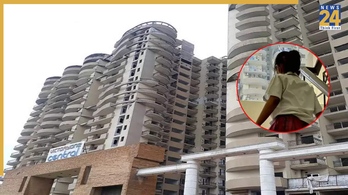 ग्रेटर नोएडा में लिफ्ट बंद होने से निवासियों को हुई कठिनाई