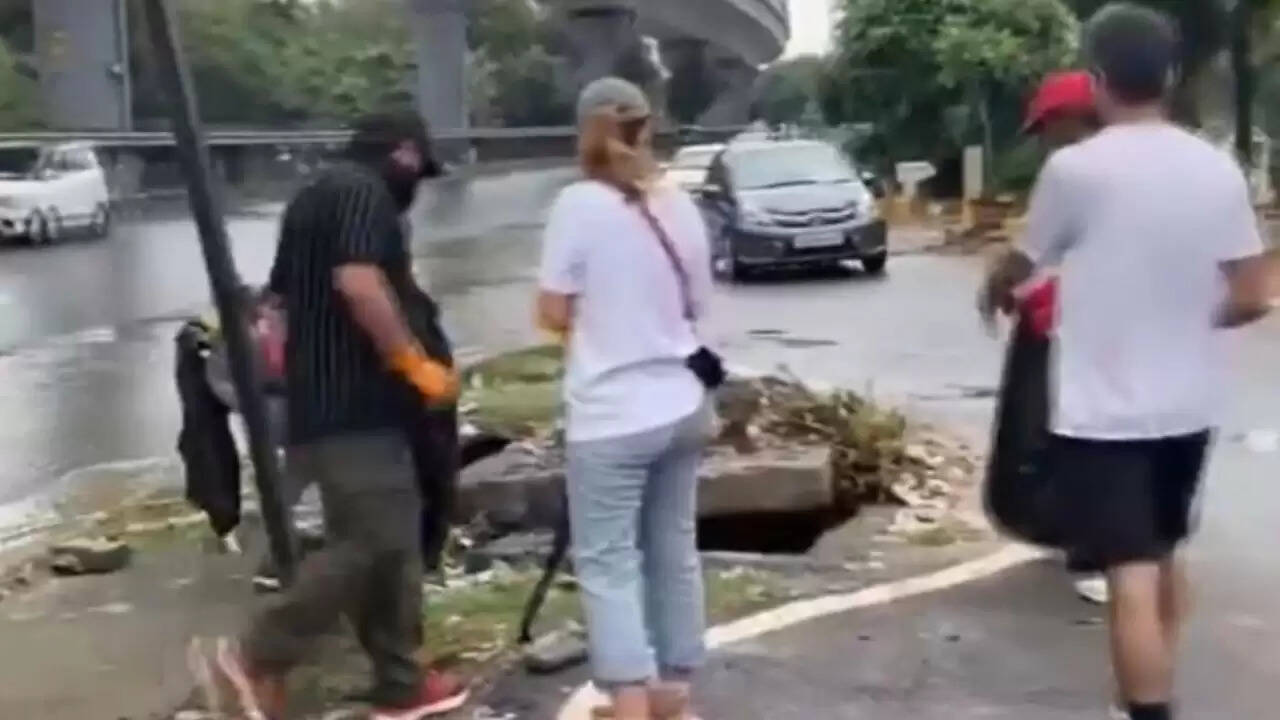 गुरुग्राम में विदेशी नागरिकों का सफाई अभियान वायरल, स्थानीय लोगों से की अपील