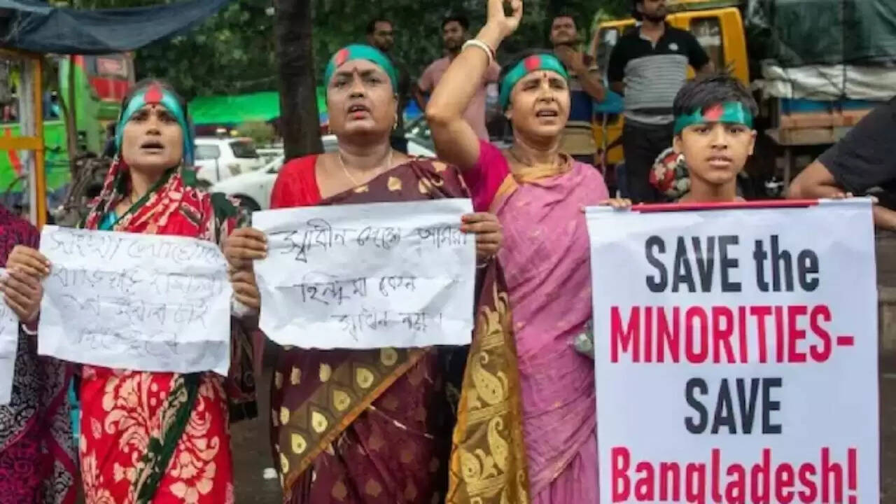 बांग्लादेश में भीड़ हिंसा का बढ़ता संकट: कबाड़ व्यापारी की हत्या पर छात्रों का प्रदर्शन
