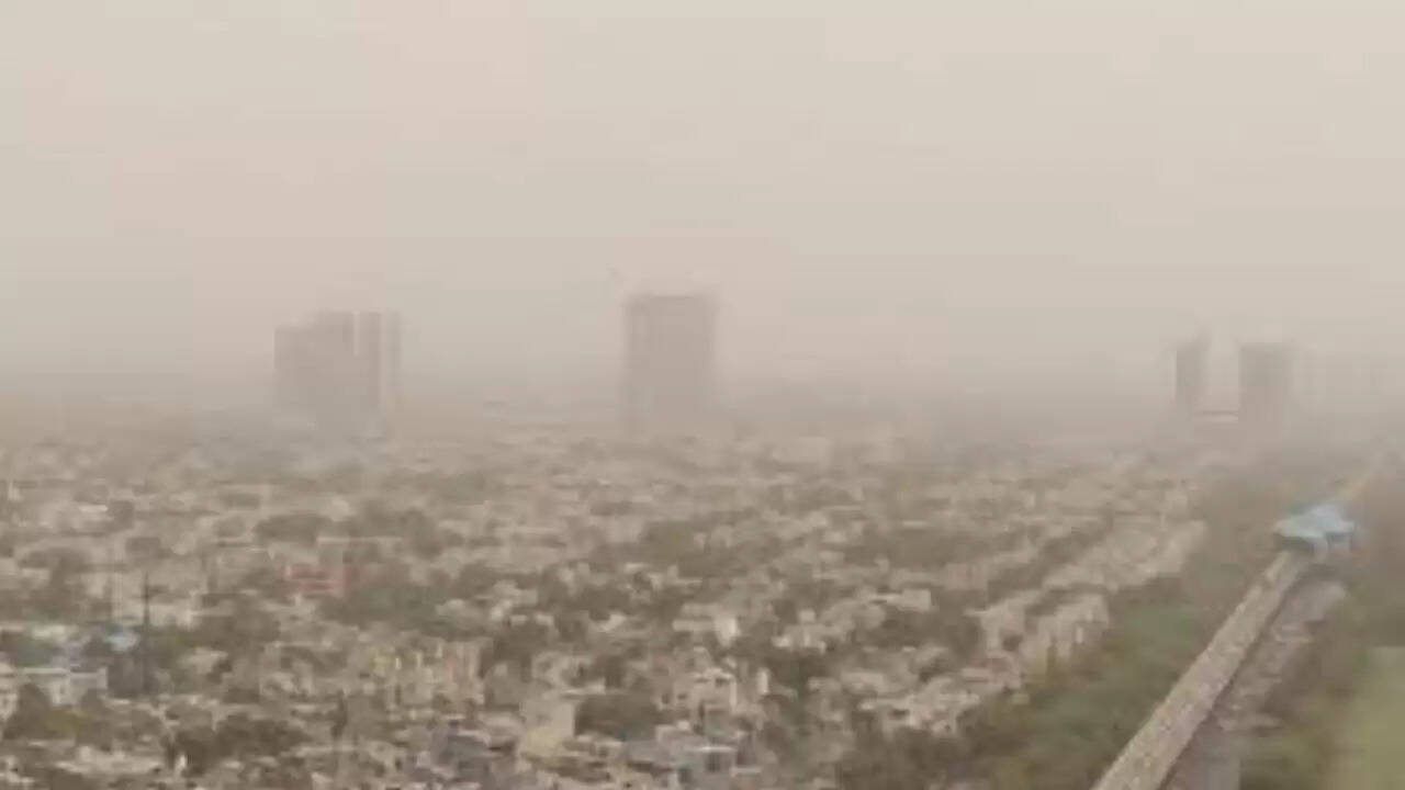 दिल्ली और एनसीआर में वायु गुणवत्ता संकट: गाजियाबाद सबसे प्रदूषित शहर