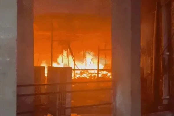 पंजाब और हरियाणा हाईकोर्ट में आगजनी, 35 लाख का नुकसान