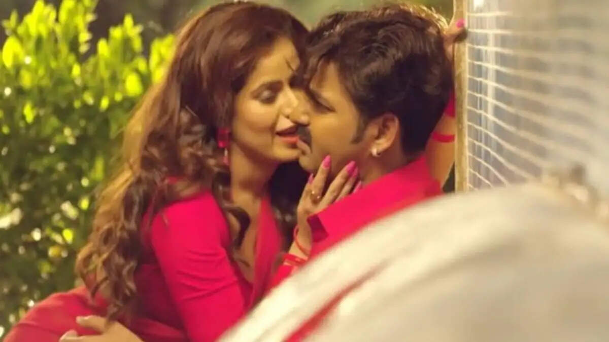 पवन सिंह का भोजपुरी गाना &lsquo;मेरे मरद महोदय जी&rsquo; यूट्यूब पर बना नंबर 1 ट्रेंडिंग