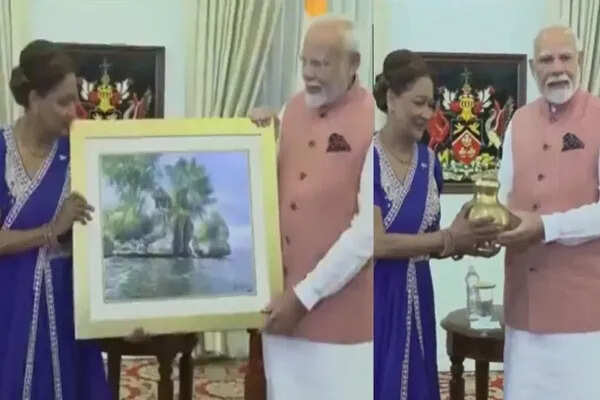 पीएम मोदी ने त्रिनिदाद में भारतीय समुदाय को दिया भावनात्मक उपहार