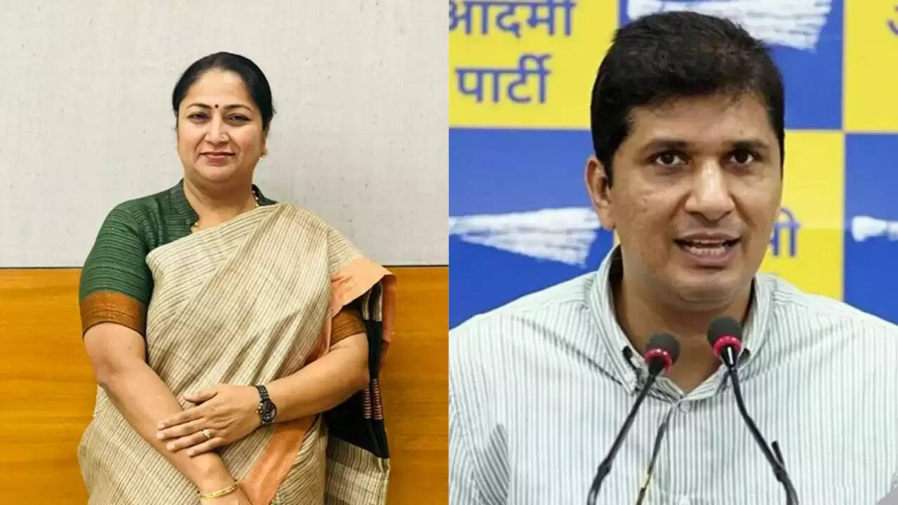 दिल्ली की मुख्यमंत्री रेखा गुप्ता के बंगले पर सियासी विवाद: AAP ने उठाए गंभीर सवाल