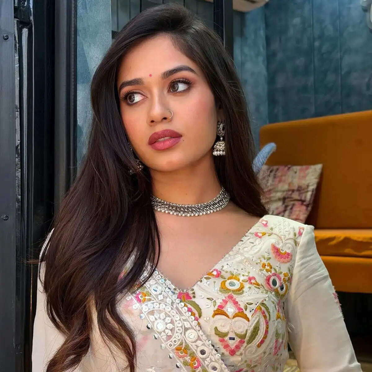 युवा सितारों की सफलता: करोड़ों के घरों की मालकिन बनीं ये अदाकारा