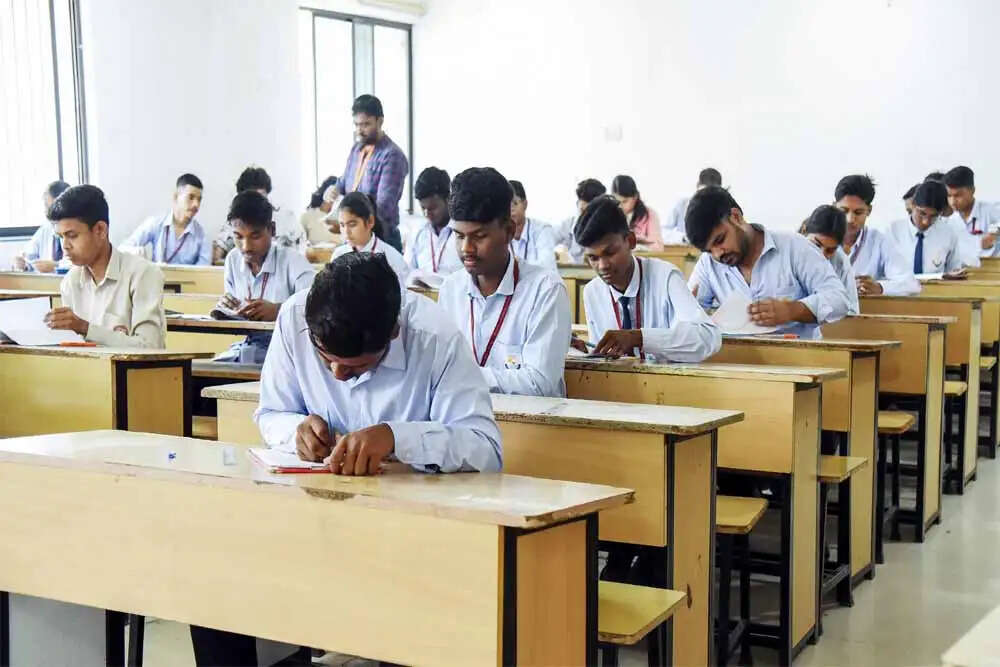 सीयूईटी परीक्षा में तकनीकी गड़बड़ी, छात्रों को मिलेगा दोबारा मौका