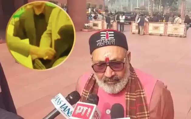 बिहार में हिजाब विवाद: गिरिराज सिंह का विवादास्पद बयान