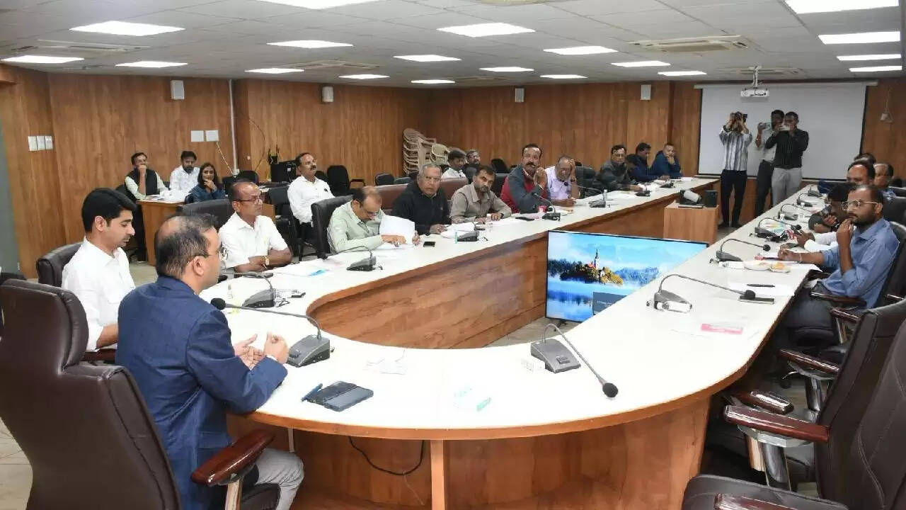 गुजरात में 73.7 लाख वोटरों के नाम हटाए गए, नई मतदान सूची जारी