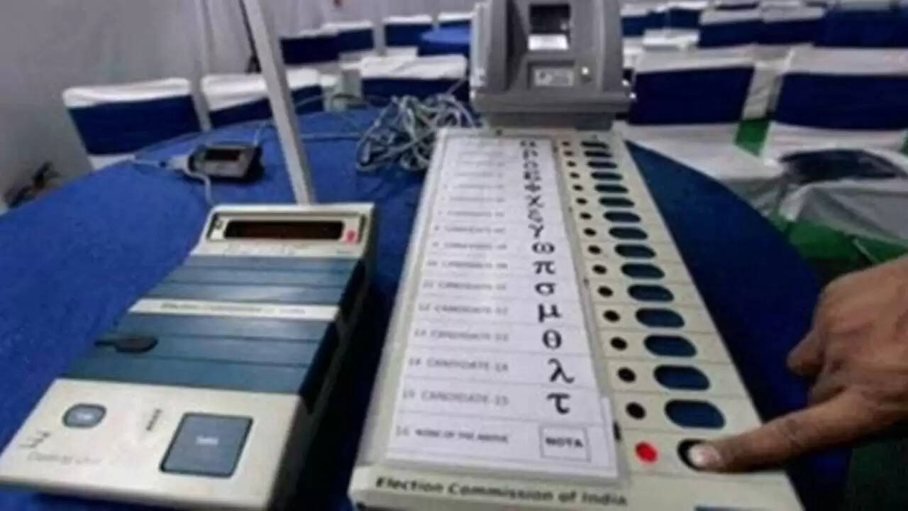 बिहार विधानसभा चुनाव 2025: चुनाव आयोग ने तबादले की प्रक्रिया का दिया निर्देश