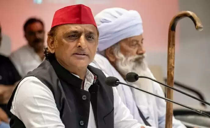अखिलेश यादव का परिवर्तन का आह्वान: भाजपा को वोट के जरिए उखाड़ फेंकने का समय