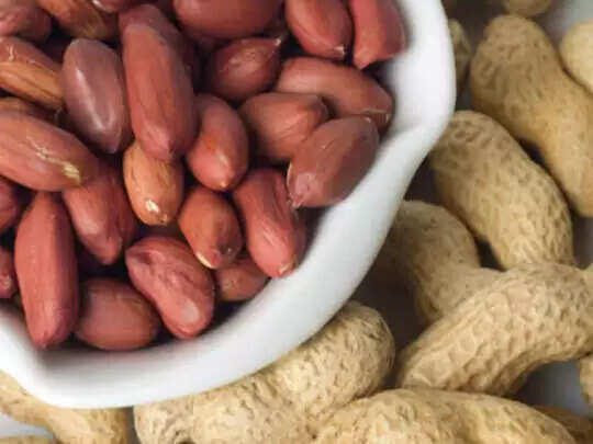 मूंगफली के स्वास्थ्य लाभ: पाचन से लेकर हड्डियों तक