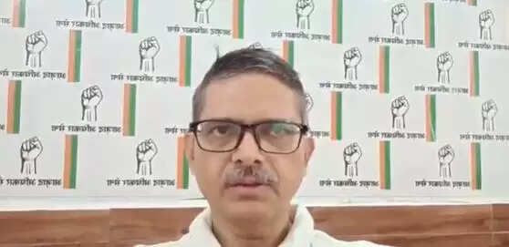अमिताभ ठाकुर ने चुनाव आयोग से मांगी स्थिति स्पष्ट करने की मांग