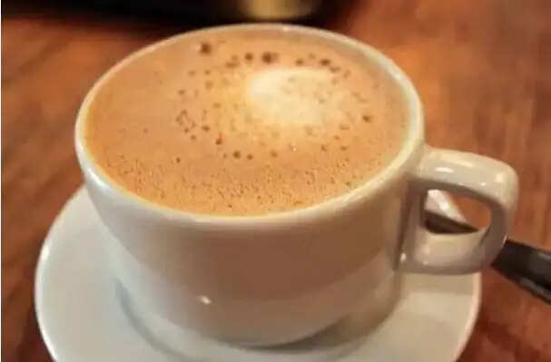 सुबह खाली पेट चाय पीने के बाद इन चीजों से बचें