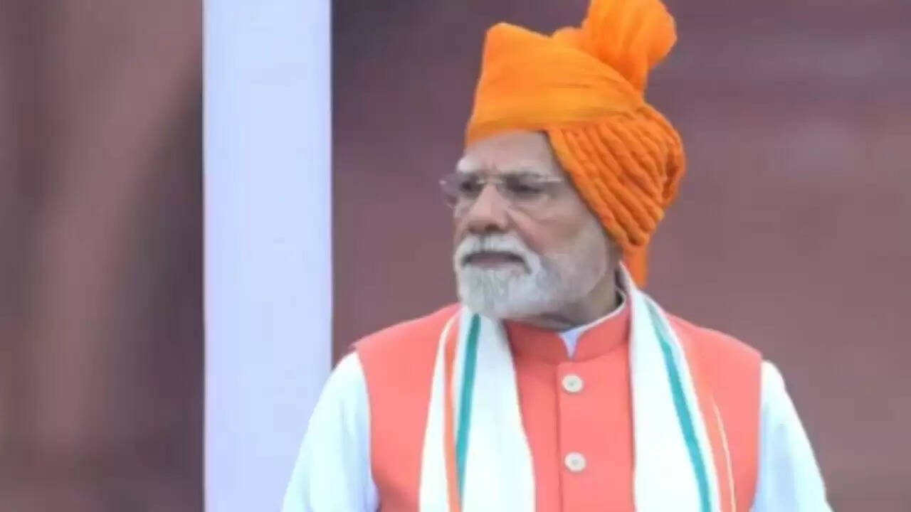 पीएम मोदी ने स्वतंत्रता दिवस पर 12वीं बार लाल किले से किया संबोधन