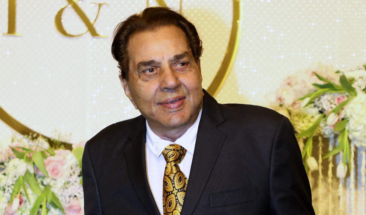 धर्मेंद्र के निधन पर बॉलीवुड में शोक की लहर