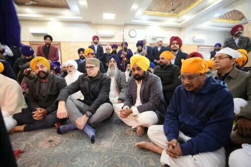 श्री गुरु तेग बहादुर जी के 350वें शहीदी दिवस पर नगर कीर्तन का आयोजन