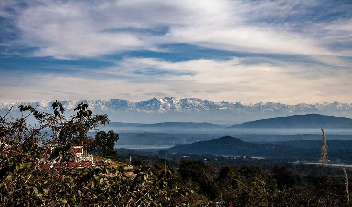 अगस्त में घूमने के लिए बेहतरीन जगहें: कन्याकुमारी से बूंदी तक