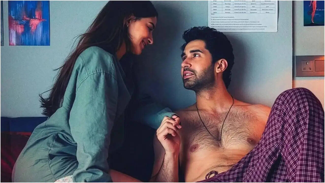 चांद मेरा दिल: अनन्या पांडे और लक्ष्य की नई रोमांटिक फिल्म का फर्स्ट लुक