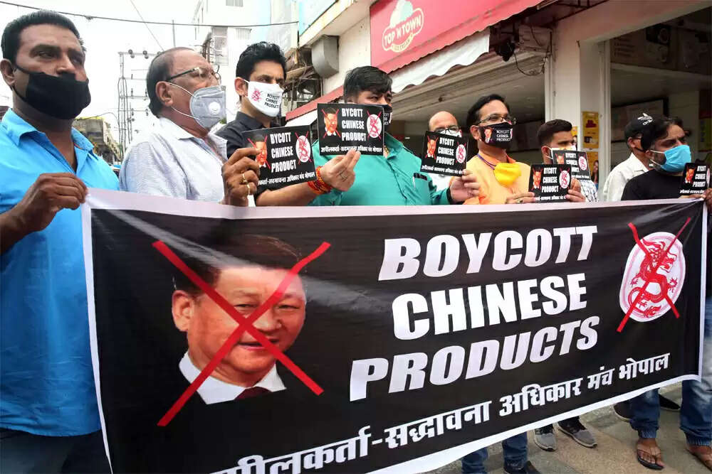 मोदी के शासन में विदेशी वस्तुओं पर निर्भरता पर सवाल