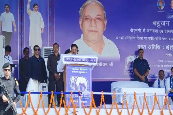 मायावती का लखनऊ में 9 साल बाद शक्ति प्रदर्शन, सपा पर कसा तंज