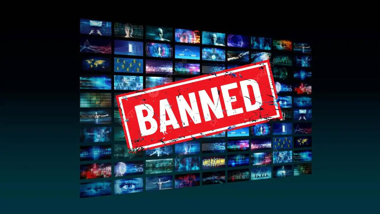 सरकार ने पांच ओटीटी प्लेटफॉर्म्स पर लगाया प्रतिबंध, अश्लीलता पर कसा शिकंजा