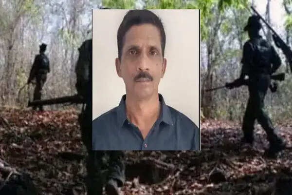 आंध्र प्रदेश में माओवादी कमांडर का आत्मसमर्पण, नक्सलवाद के खिलाफ बड़ी जीत