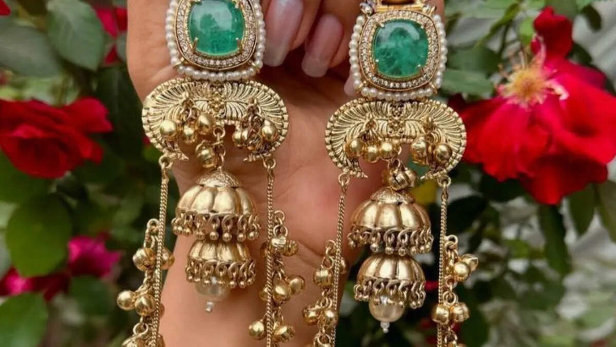 हरियाली तीज पर ट्रेंडिंग इयररिंग्स: अपने लुक को बनाएं खास