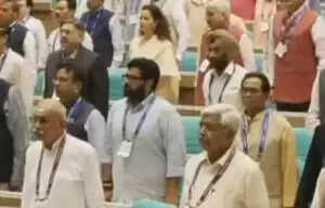 आरएसएस के 100 वर्ष: मोहन भागवत ने भारत को विश्वगुरु बनाने की यात्रा का किया उल्लेख