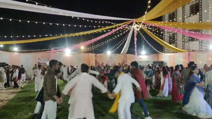 राजीव गांधी कॉलेज में नवरात्रि उत्सव का भव्य आयोजन