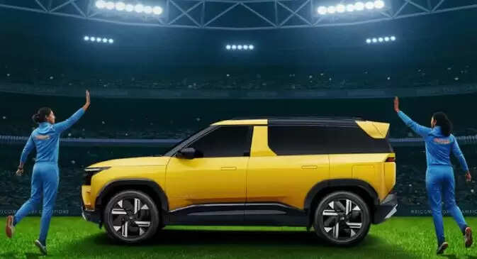 टाटा मोटर्स ने महिला क्रिकेट टीम को भेंट की नई सिएरा एसयूवी