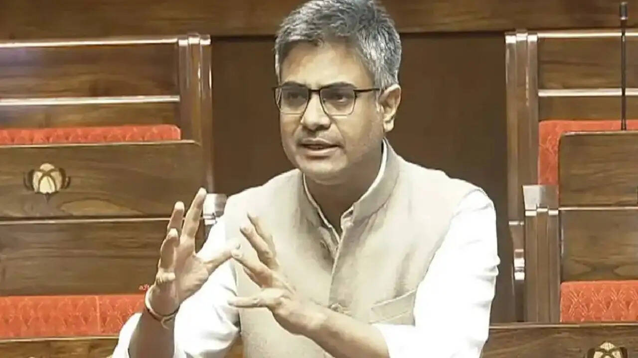 राज्यसभा सांसद संदीप पाठक के खिलाफ विवाद: क्या है पूरा मामला?