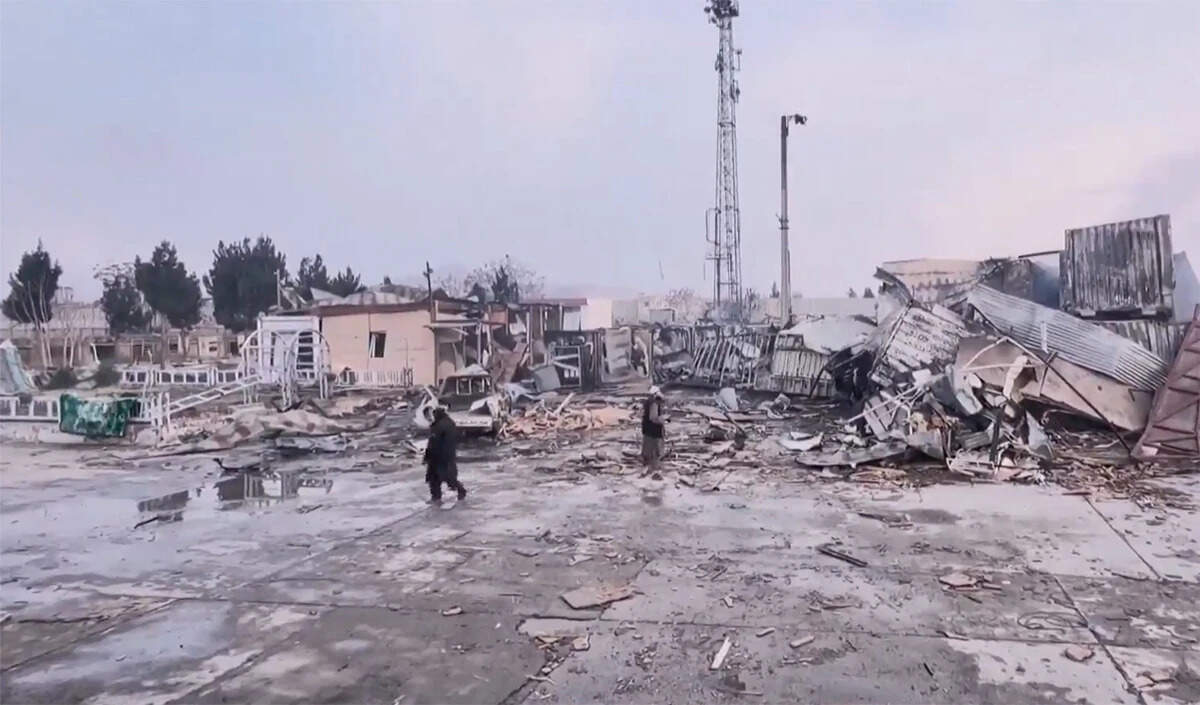 काबुल में नशा मुक्ति अस्पताल पर हवाई हमले ने दुनिया को झकझोर दिया