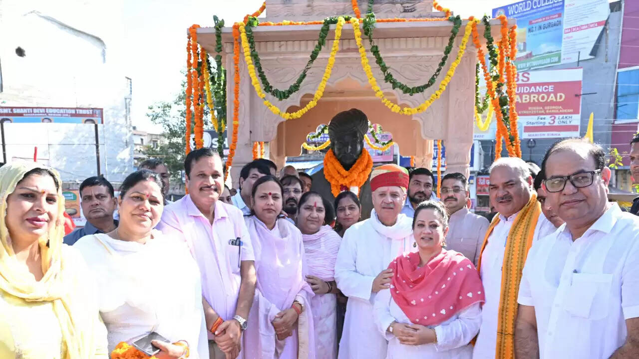 हरियाणा वीर एवं शहीदी दिवस पर राव तुलाराम को श्रद्धांजलि