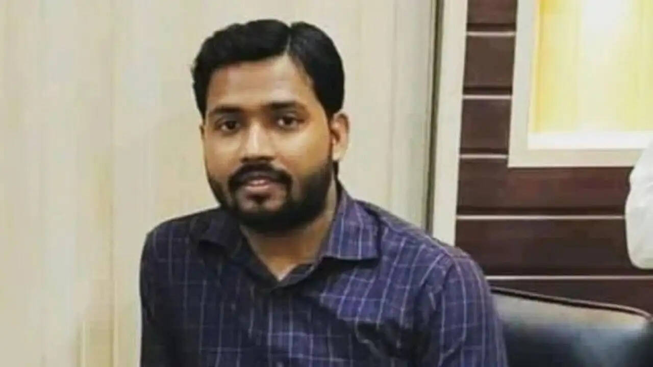 पटना में खान सर का विवाद: कानूनी लड़ाई में उतरे, जानें क्या है मामला