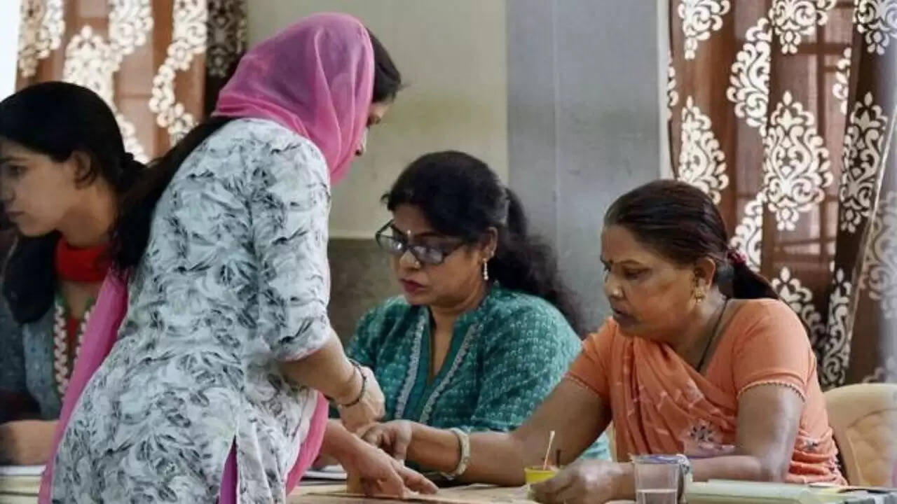 लातूर नगर निगम चुनाव में बीजेपी का अकेले लड़ने का निर्णय