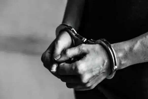 पंजाब पुलिस ने बटाला में मादक पदार्थों और हथियारों के तस्करी रैकेट का किया भंडाफोड़