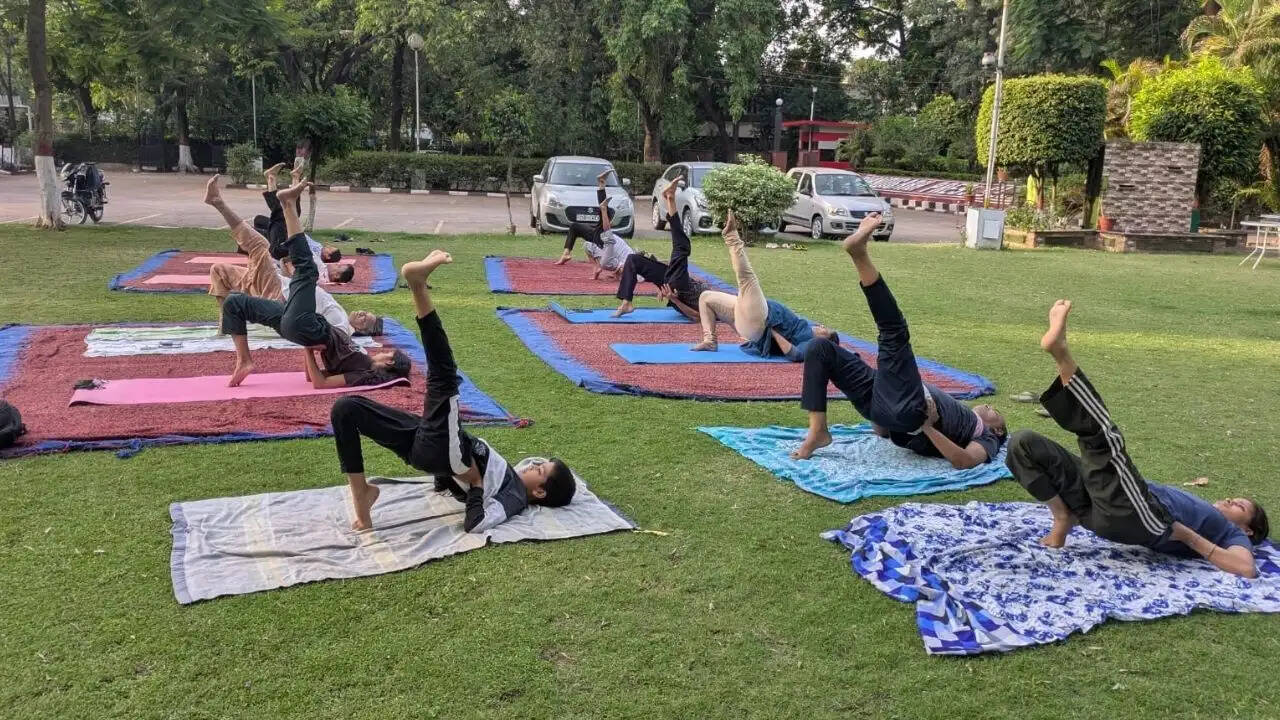 योग: तनाव कम करने और स्वास्थ्य बनाए रखने का प्रभावी तरीका
