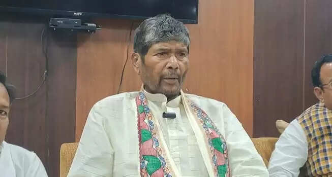 बिहार विधानसभा चुनाव 2025: एनडीए और महागठबंधन के बीच मुकाबला