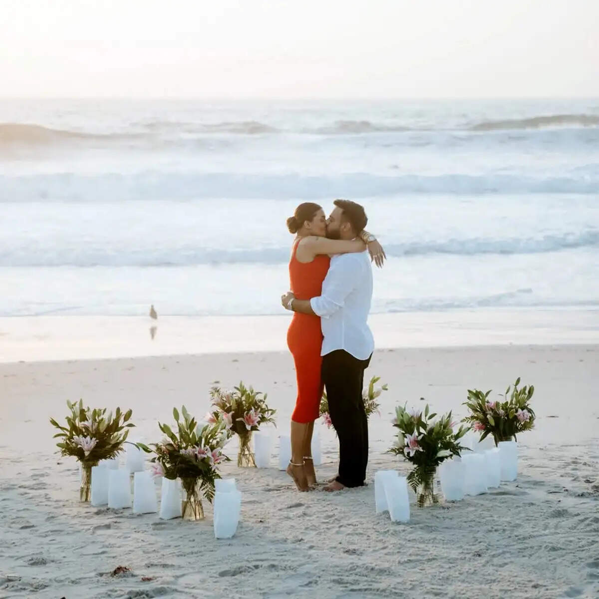 पवित्रा पुनिया के मंगेतर का चेहरा हुआ उजागर, रोमांटिक तस्वीरें वायरल