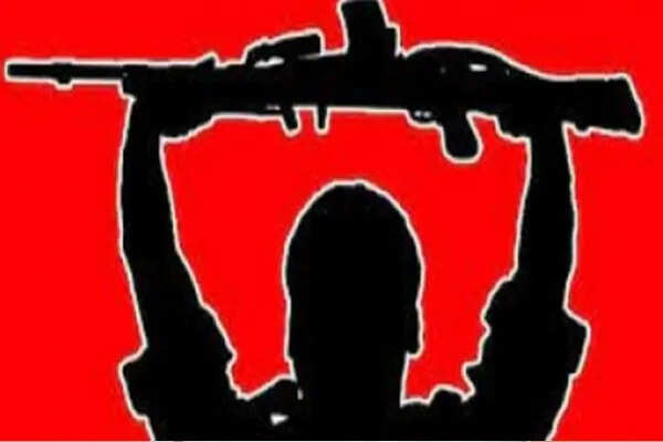 छत्तीसगढ़ में नक्सली चैतू ने किया आत्मसमर्पण, 10 अन्य माओवादी भी शामिल