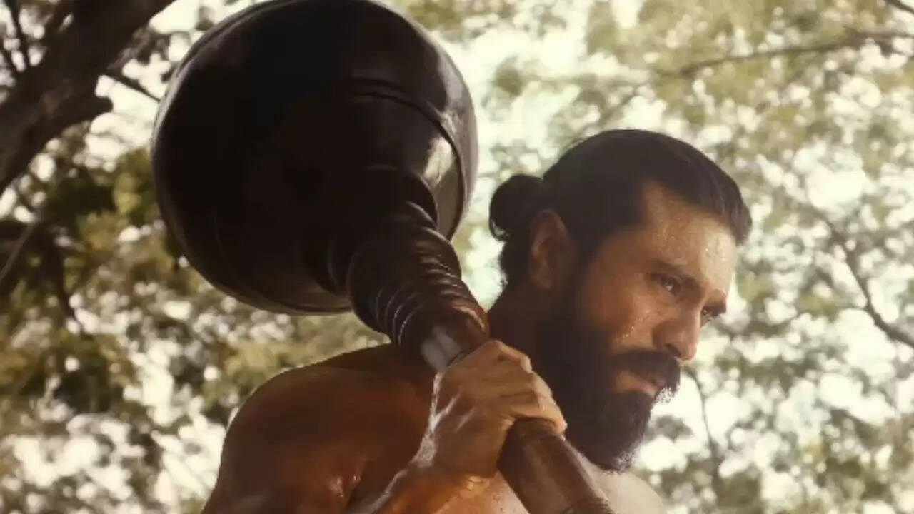 राम चरण और जान्हवी कपूर की फिल्म 'पेड्डी' की रिलीज में देरी